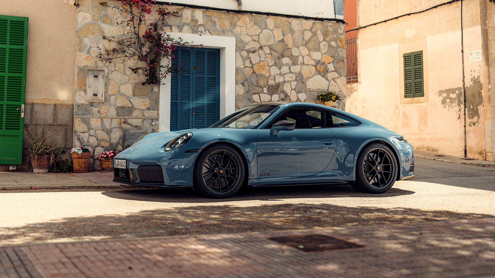Download Porsche 911 wallpaper