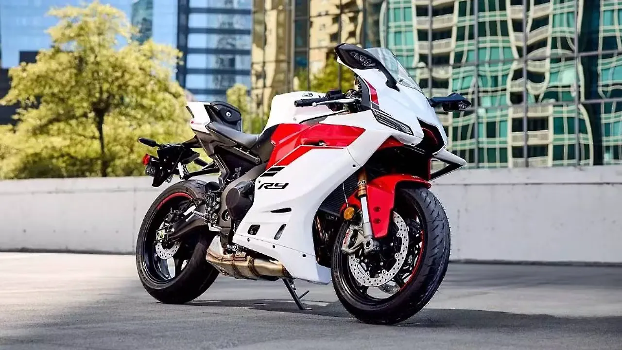 image of Yamaha YZF R9. Photo of YZF R9