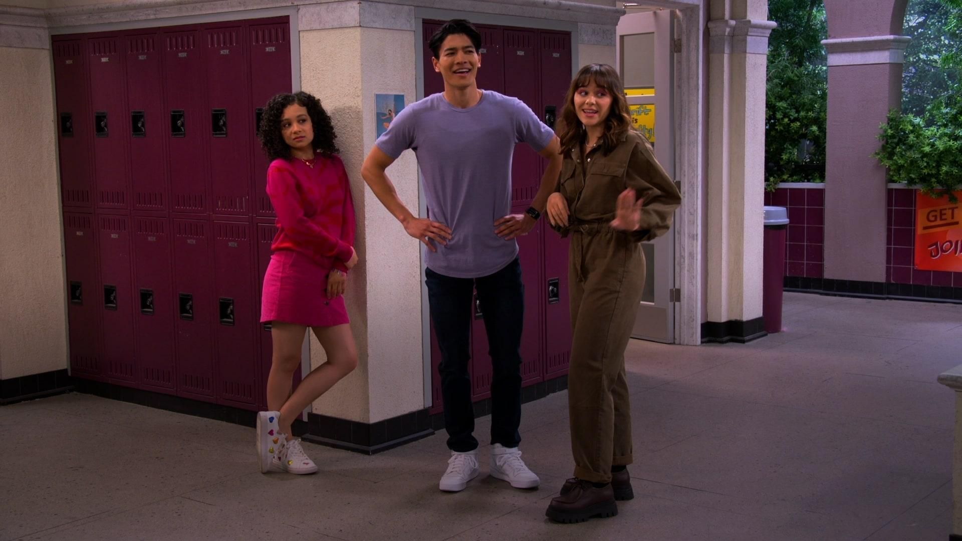 Watch The Villains of Valley View 1 • Episode 13 or Foe Full Episode Online