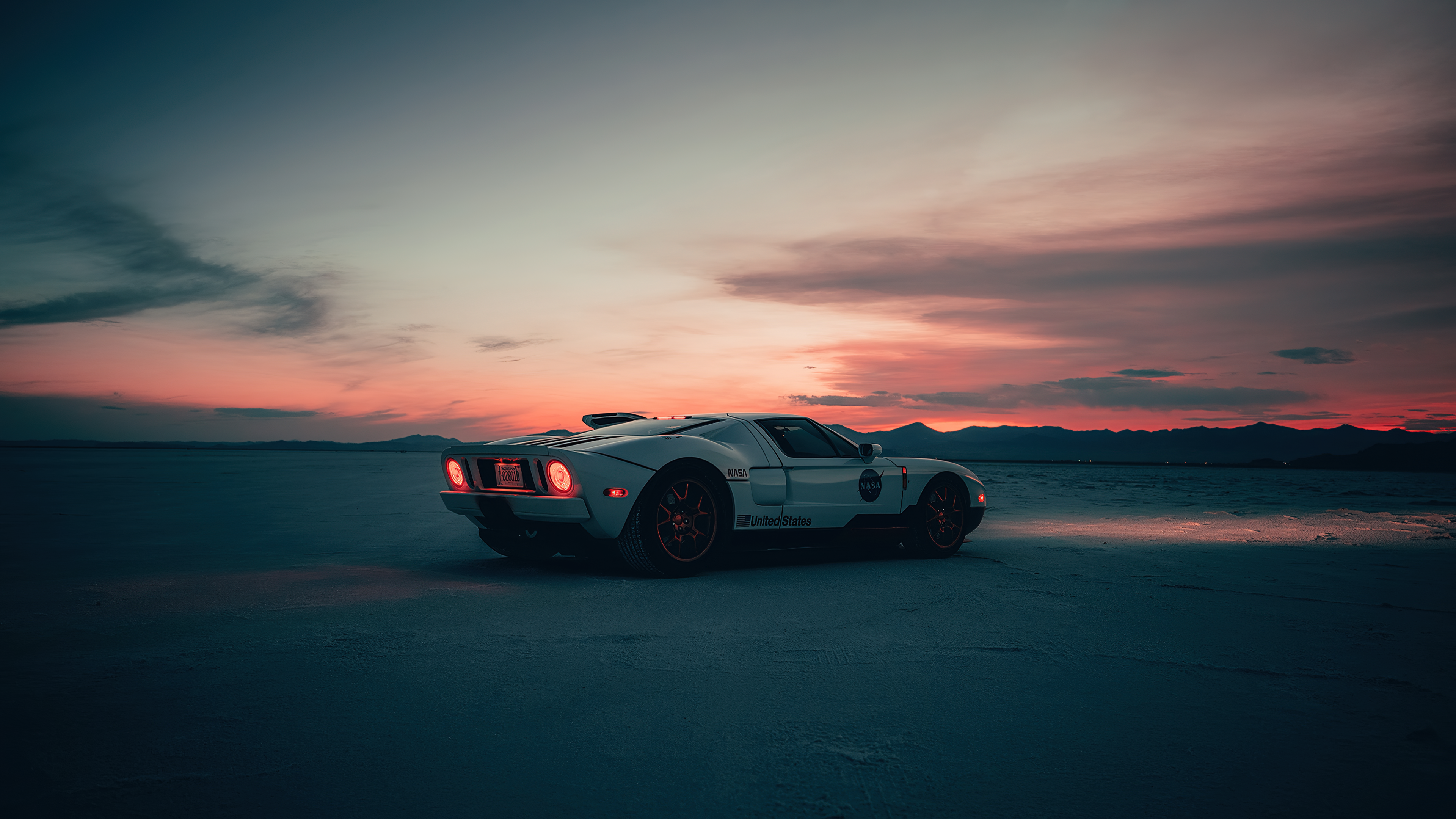 NASA Wrapped Ford GT by Peter McKinnon [3840x2160]