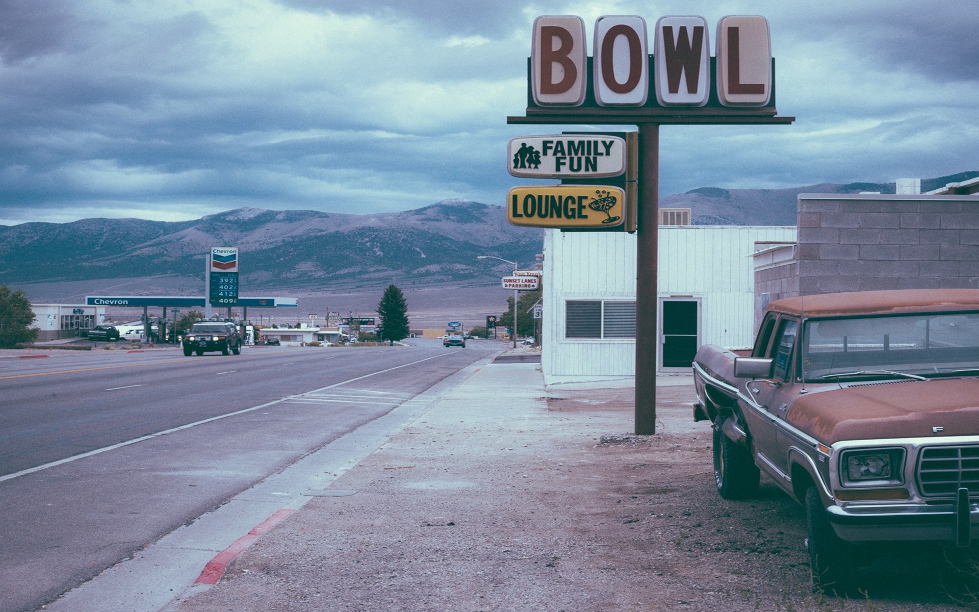 Wallpaper car, USA, vintage, sky, retro, mountain, America, gas for mobile and desktop, section разное, resolution 1920x1200