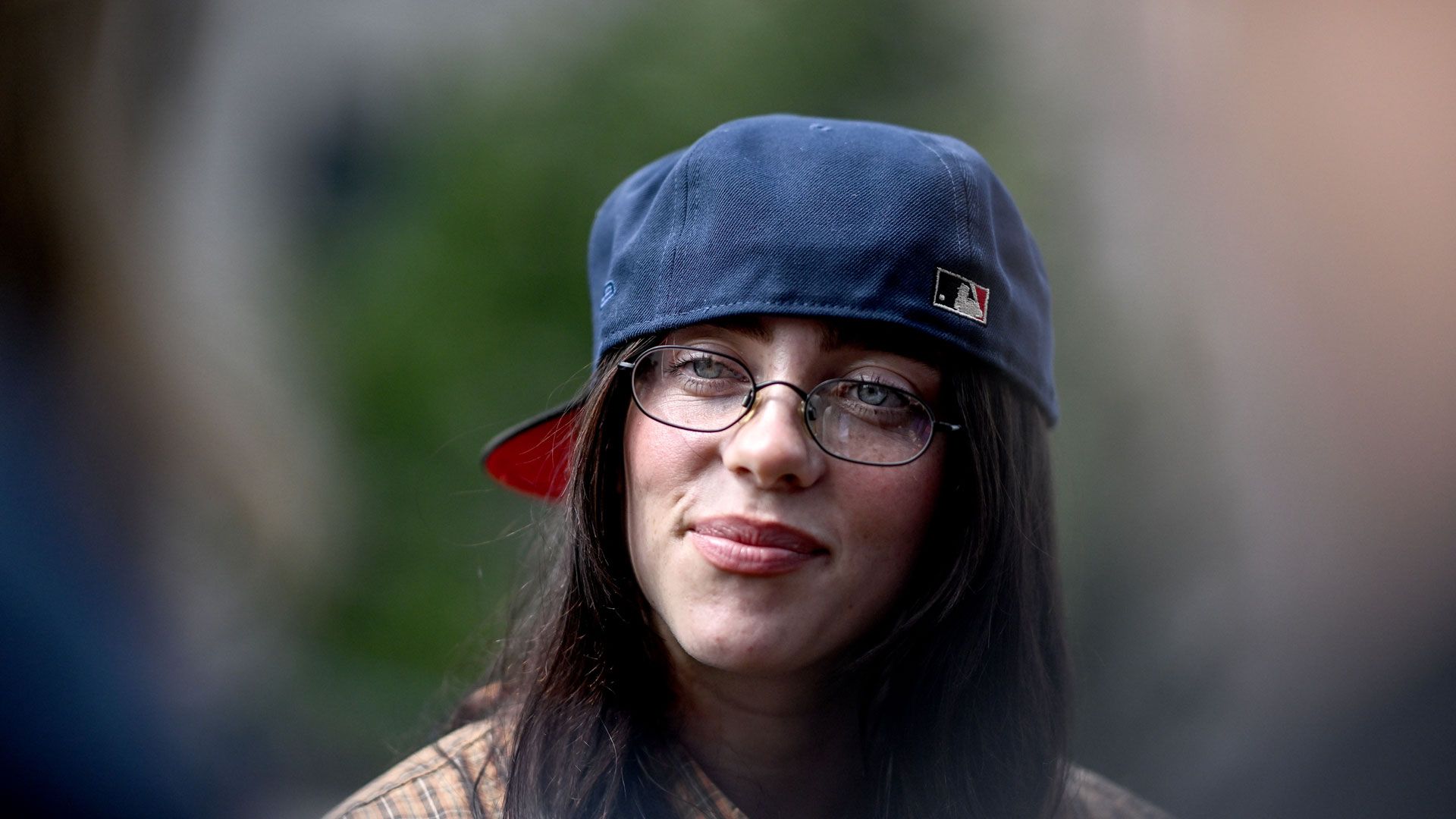 Billie Eilish Is the Latest Pop Girlie to Endorse Kamala Harris