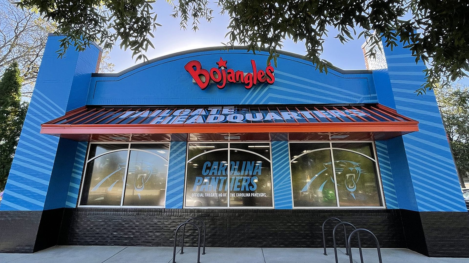 The Midtown Bojangles has a new look and it's officially #TailgateHQ