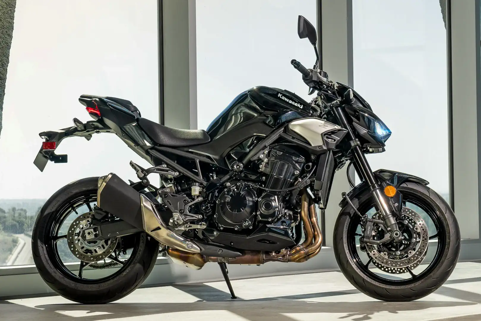 2025 Kawasaki Z900 ABS First Look [9 Fast Facts, 22 Photo]