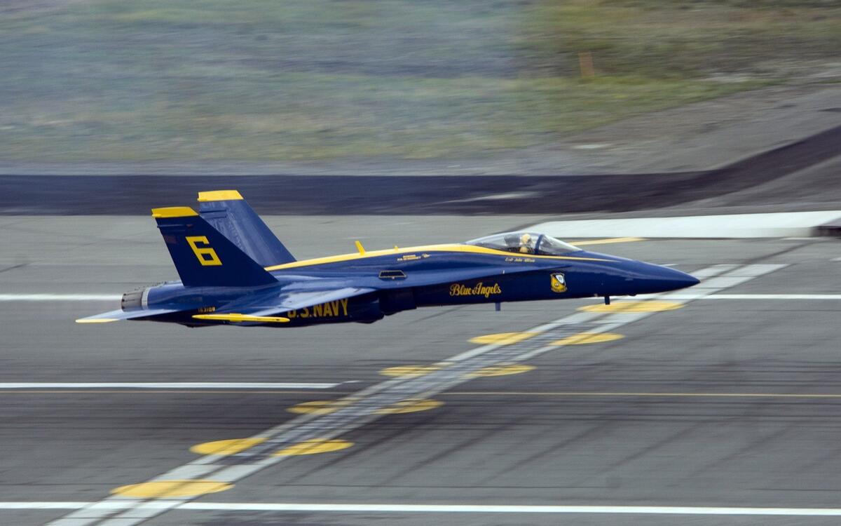 Wallpaper blue angels 8 hornet mcdonnell douglas f aviation from arashilkis image and screensavers