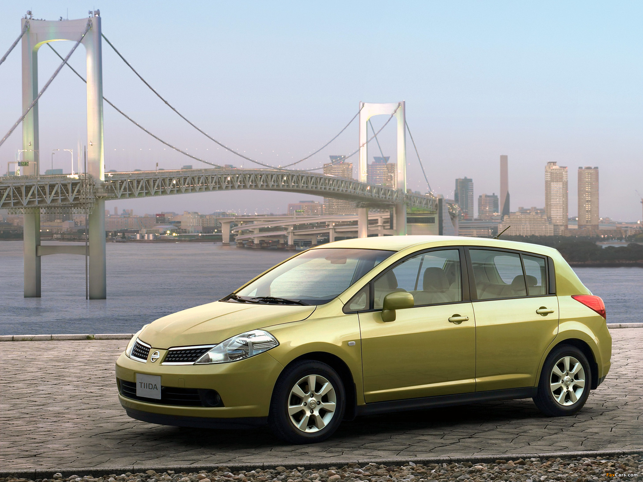 Nissan Tiida Hatchback CN Spec (C11) 2005–08 Wallpaper (2048x1536)