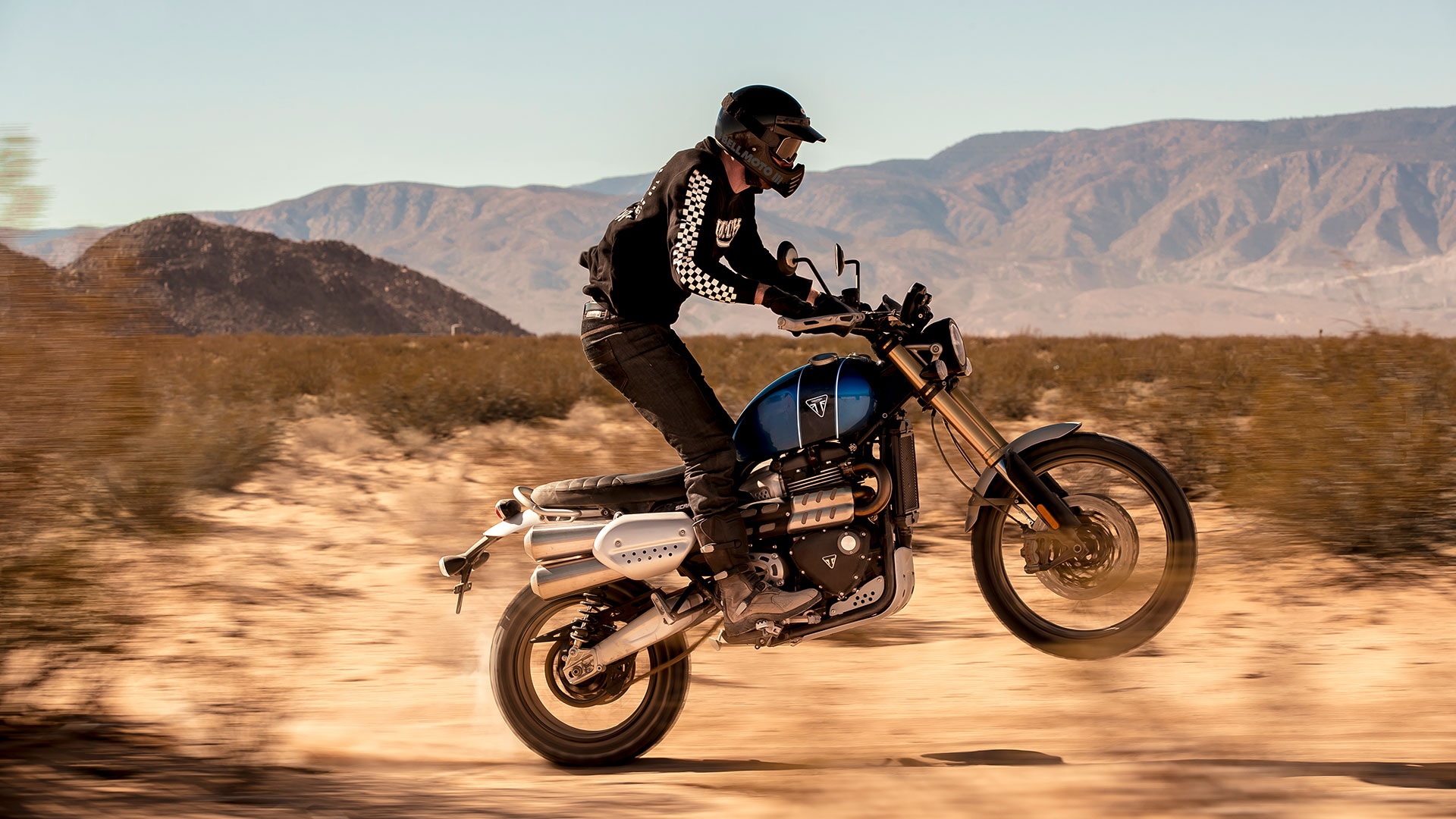 Triumph Bonneville Scrambler 1200 XE [Specs, Features, Photo]