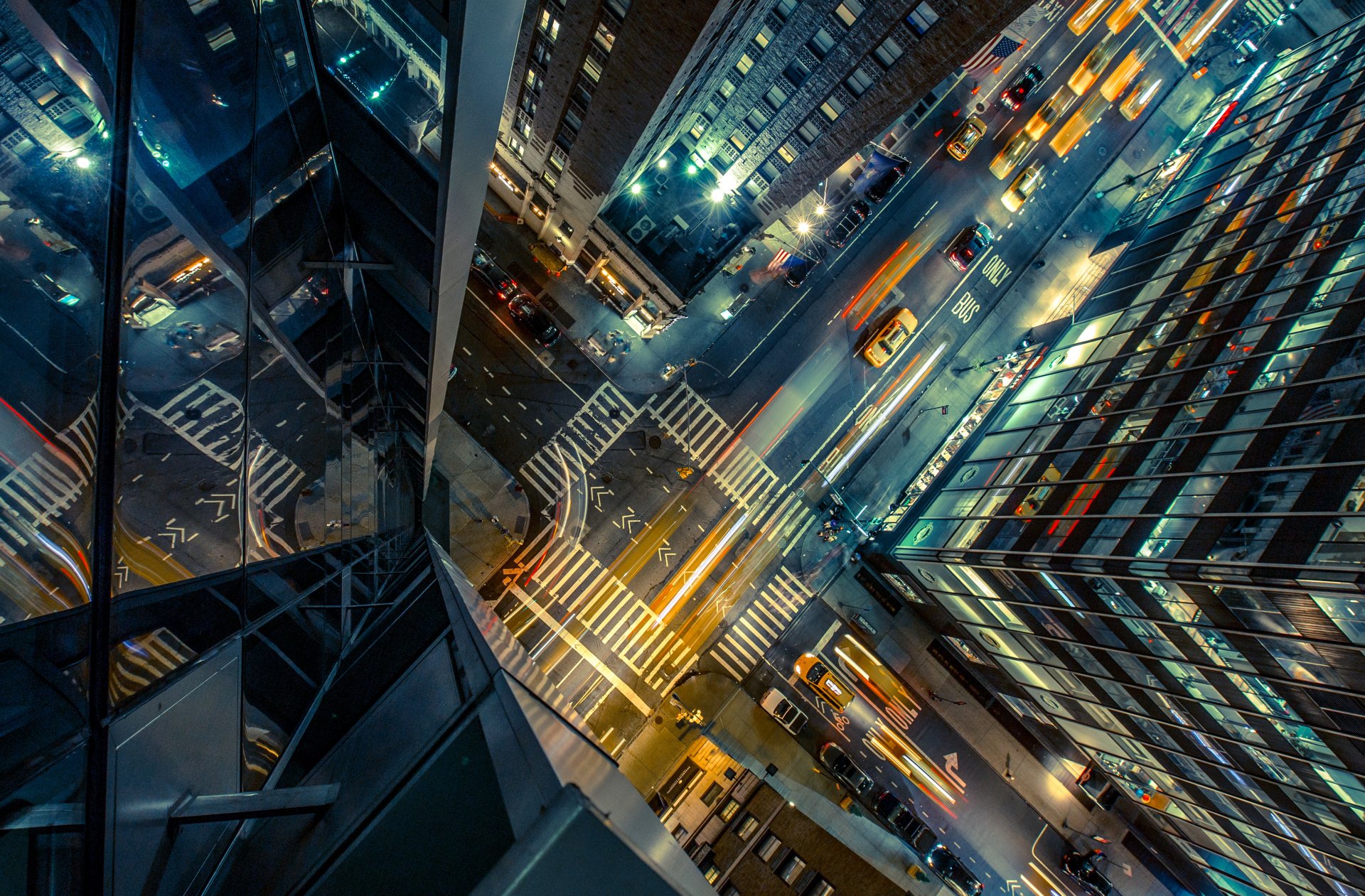 Above new york wallpaper on telephone