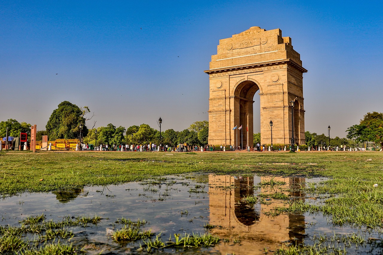 Famous & Historical Monuments in India