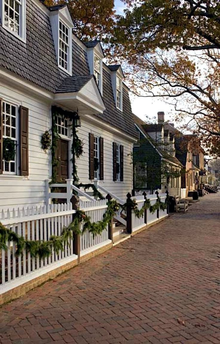 Americana: South Wallpaper. Colonial williamsburg christmas, Colonial williamsburg virginia, Colonial williamsburg va