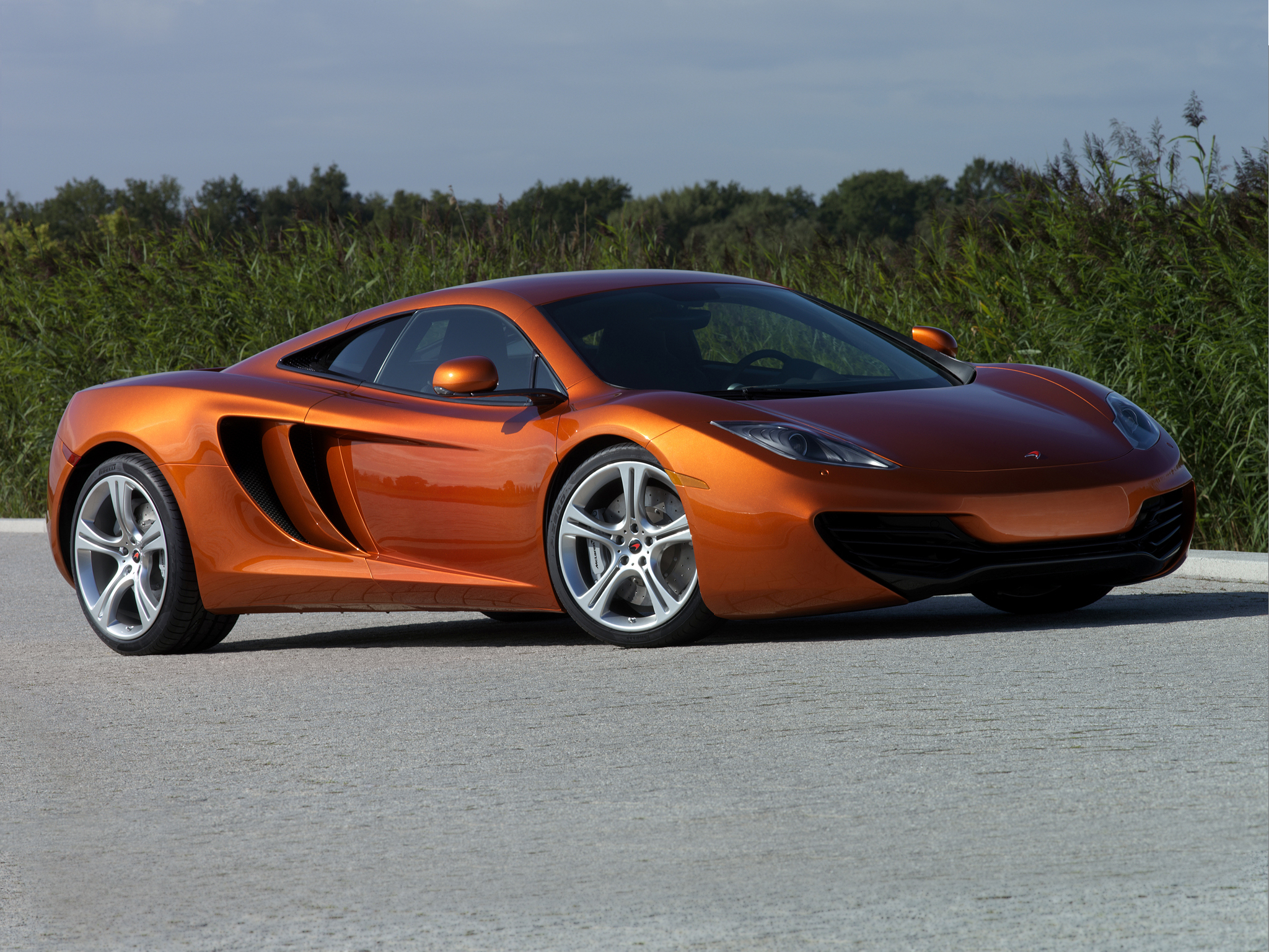 McLaren 12C in bronze. · free photo from bradeya and wallpaper