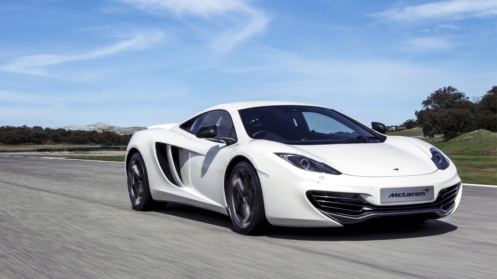 Stunning White McLaren MP4 12C Supercar