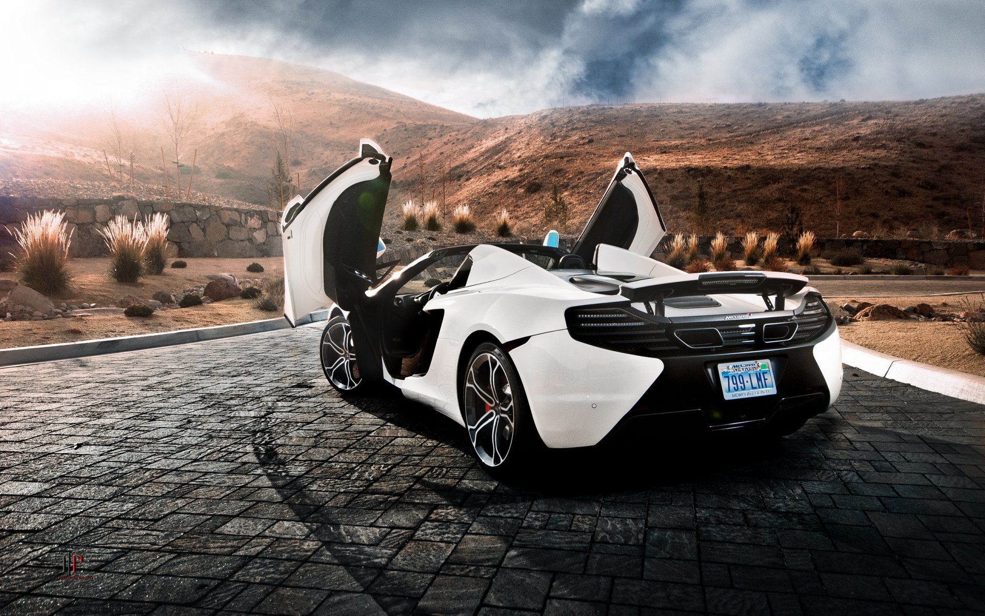 White Mclaren Mp4 12c Supercar For Your Phone