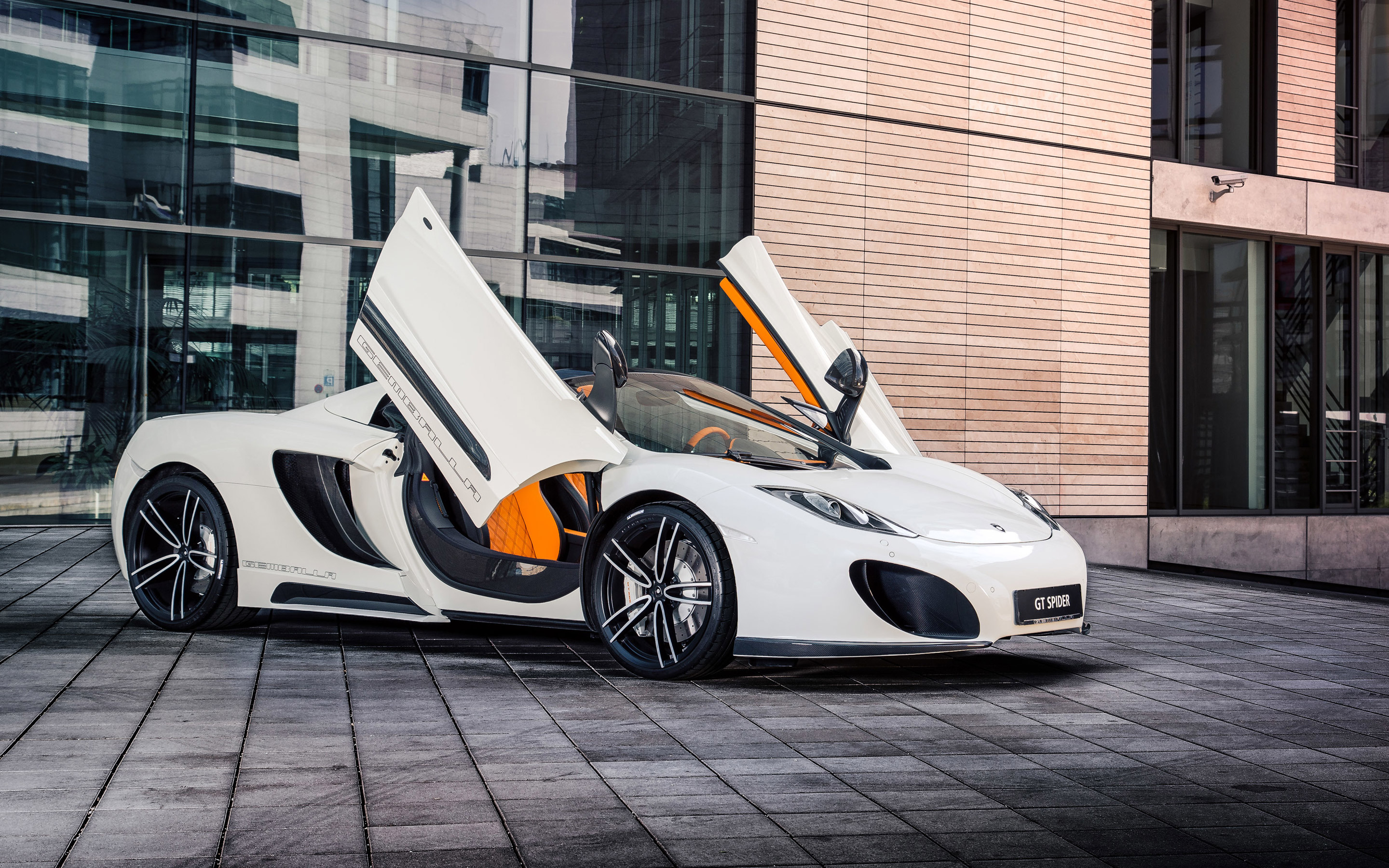 Sleek White McLaren 12C Supercar HD Wallpaper