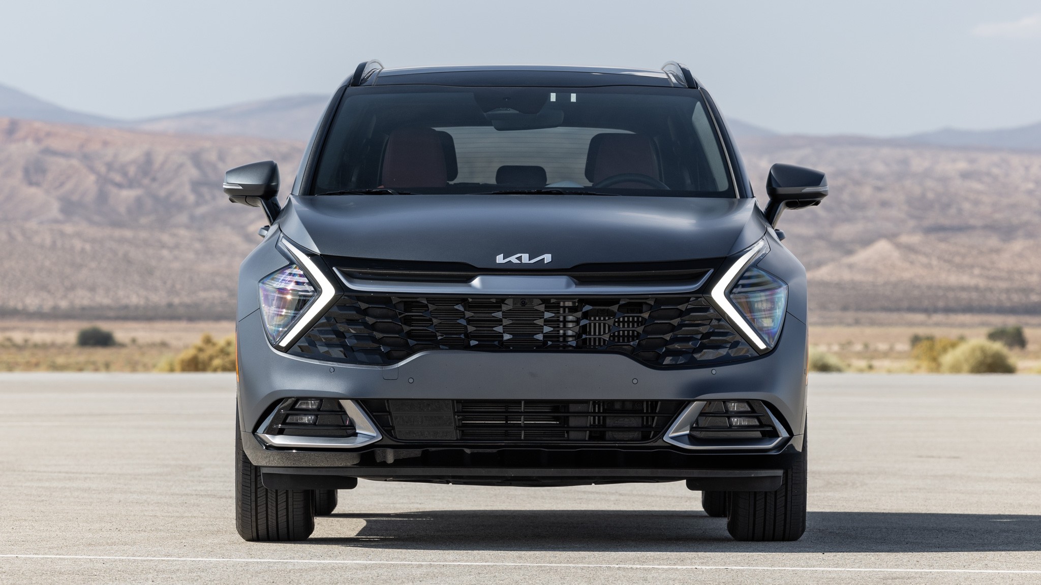 2025 Kia Sportage Hybrid Photo: Interior, Exterior, and Videos