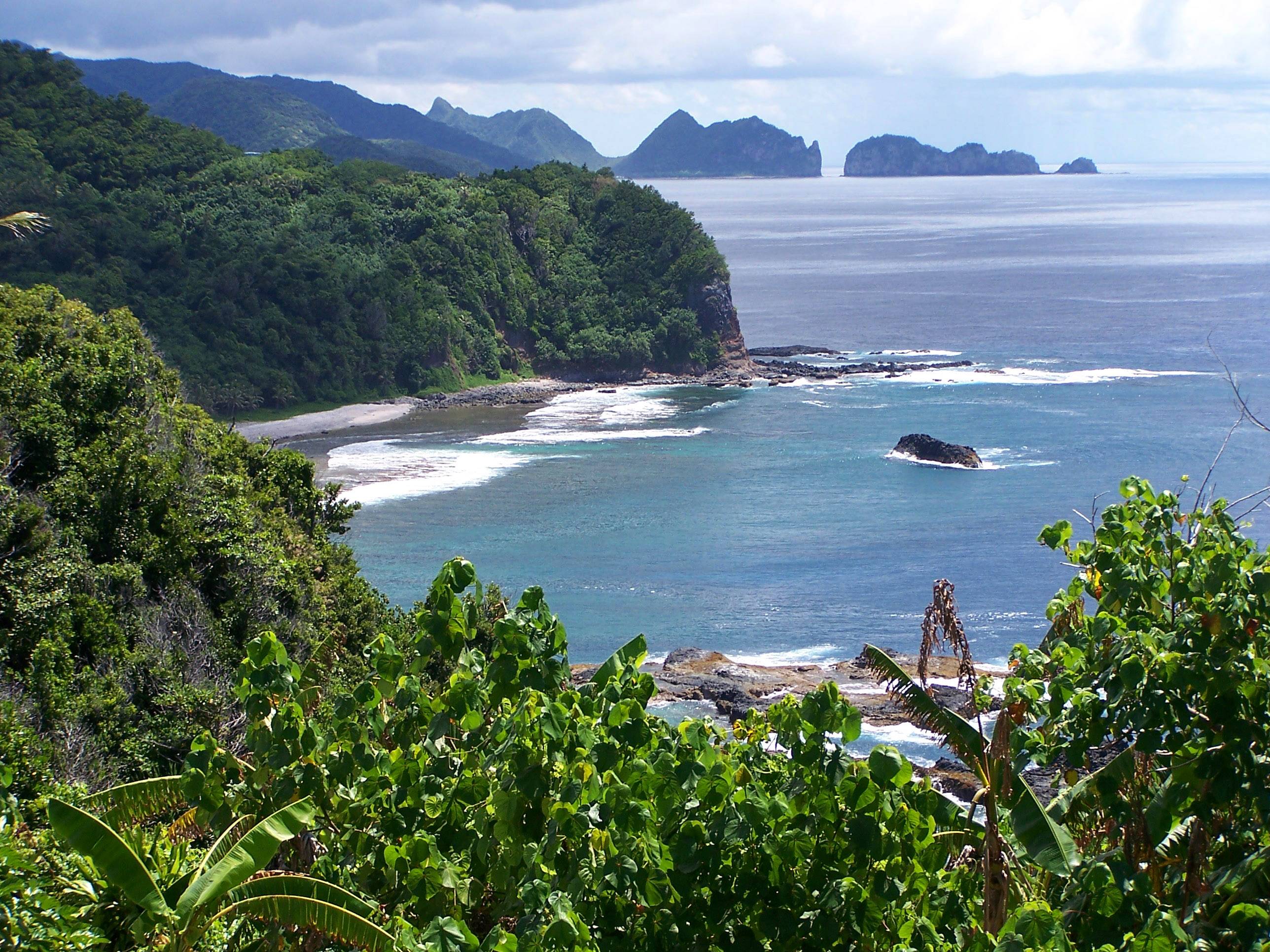 A Trekional Park of American Samoa. Pacific Island National Parks