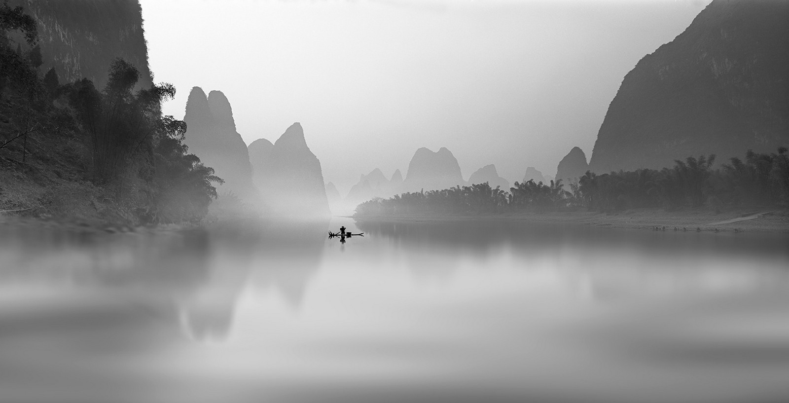 nature, Landscape, Mist, River, Fisherman, Mountain, Palm Trees, Monochrome, China, Morning Wallpaper HD / Desktop and Mobile Background