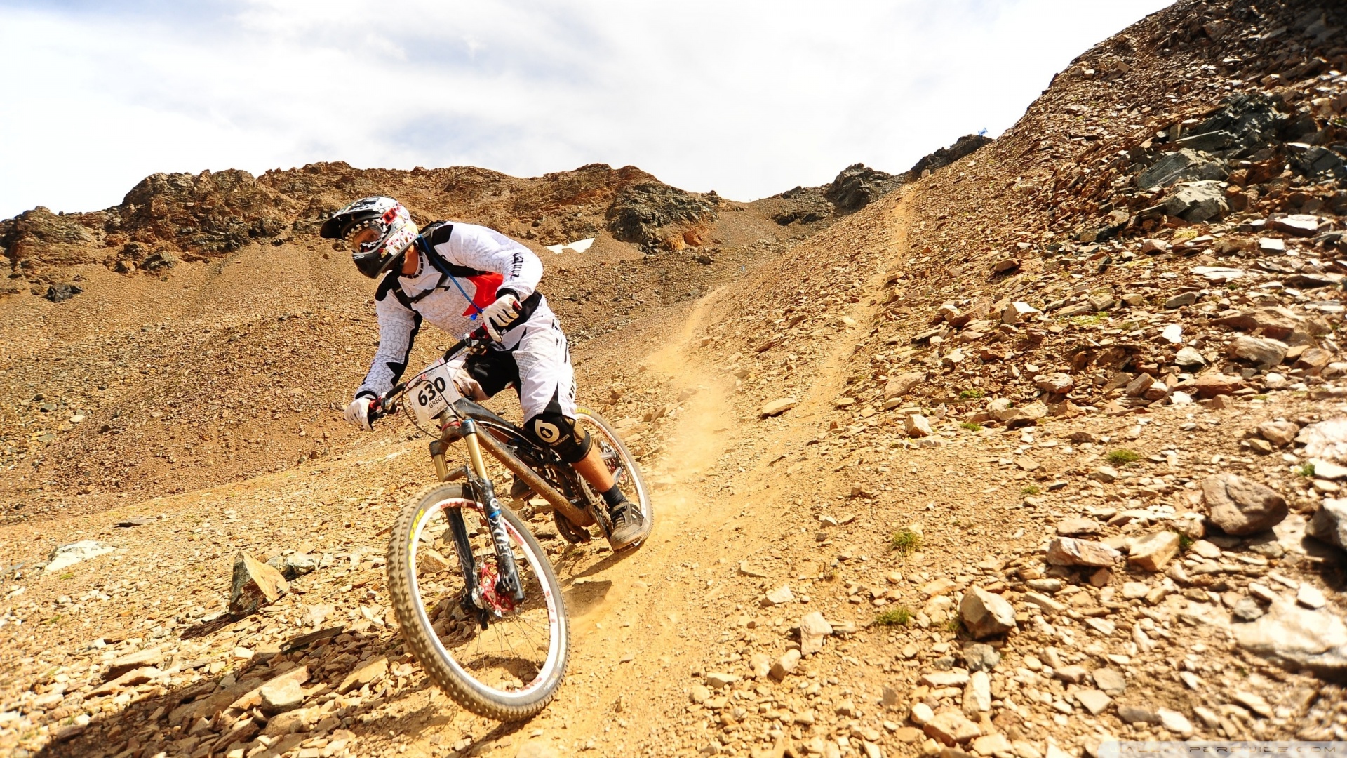 Mountain Biking 4K UHD Wallpaper for UltraHD Desktop and TV, Smartphone and Tablet Devices