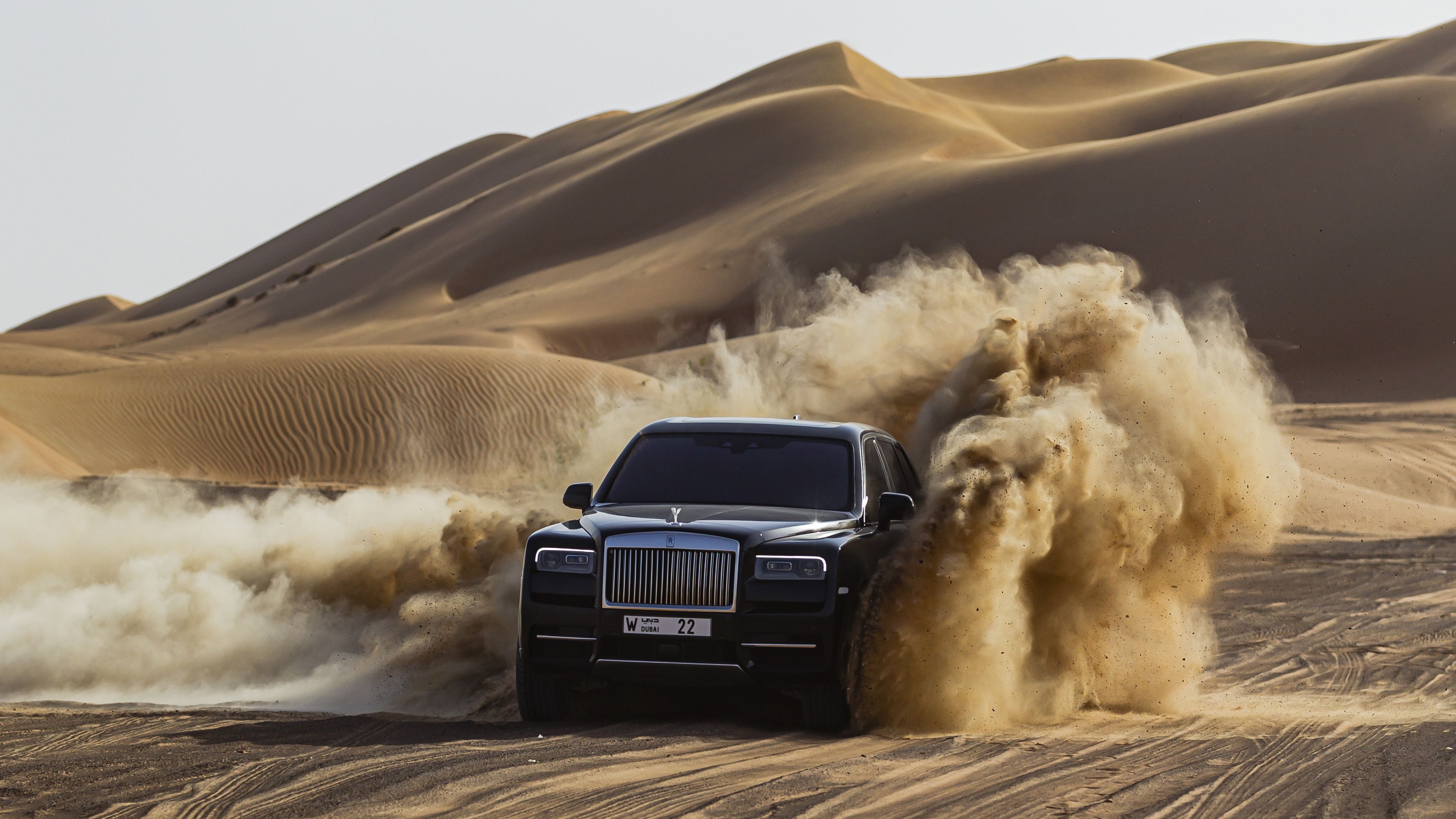 Rolls Royce Cullinan Wallpaper, HD Rolls Royce Cullinan Background on WallpaperBat