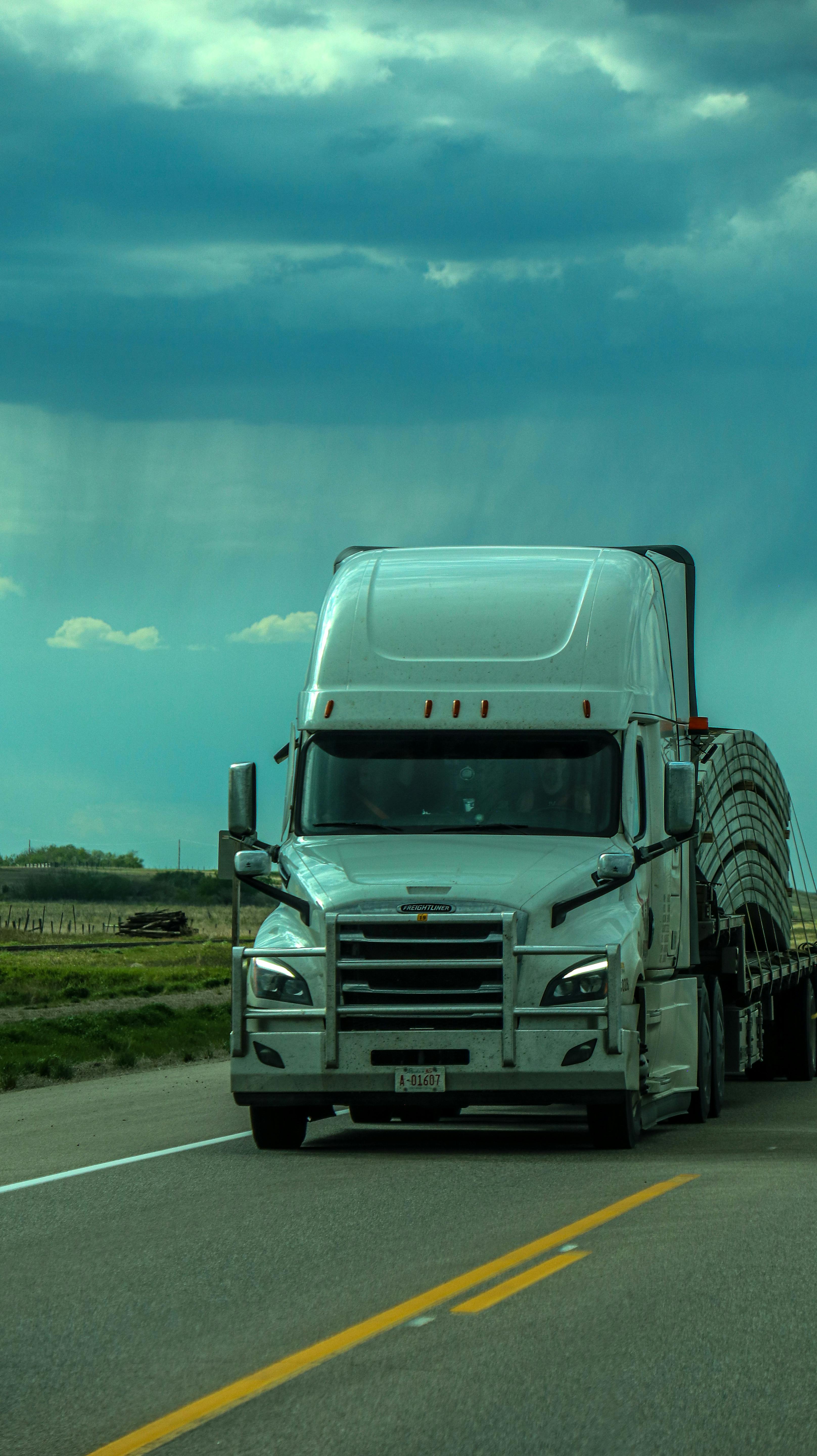 Semi Truck Photo, Download The BEST Free Semi Truck & HD Image
