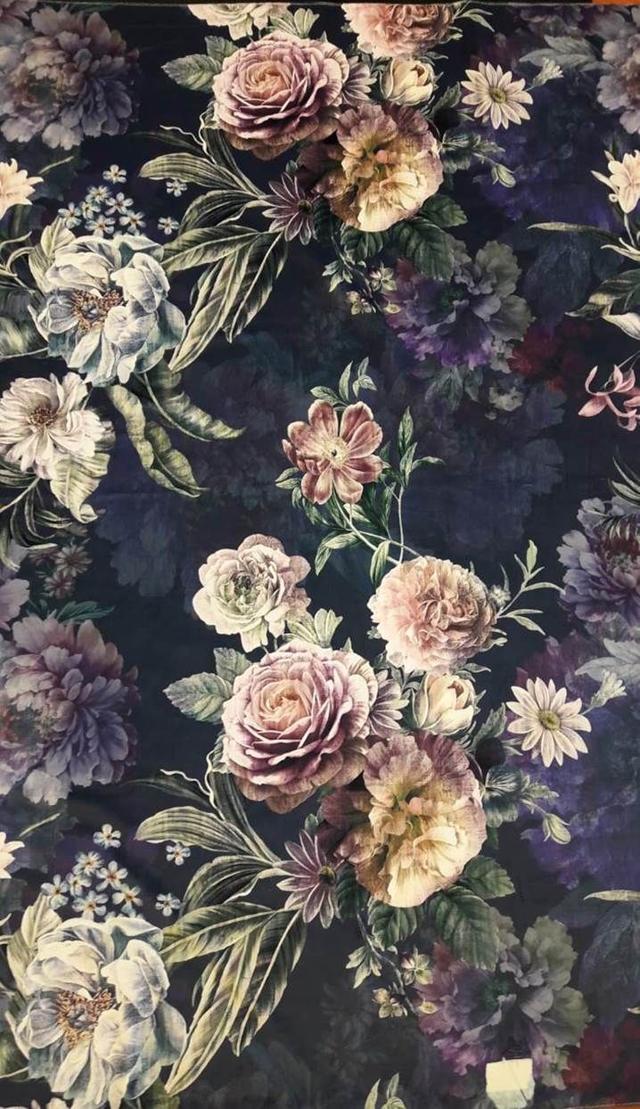 Vintage Floral Wallpaper for a Charming Aesthetic