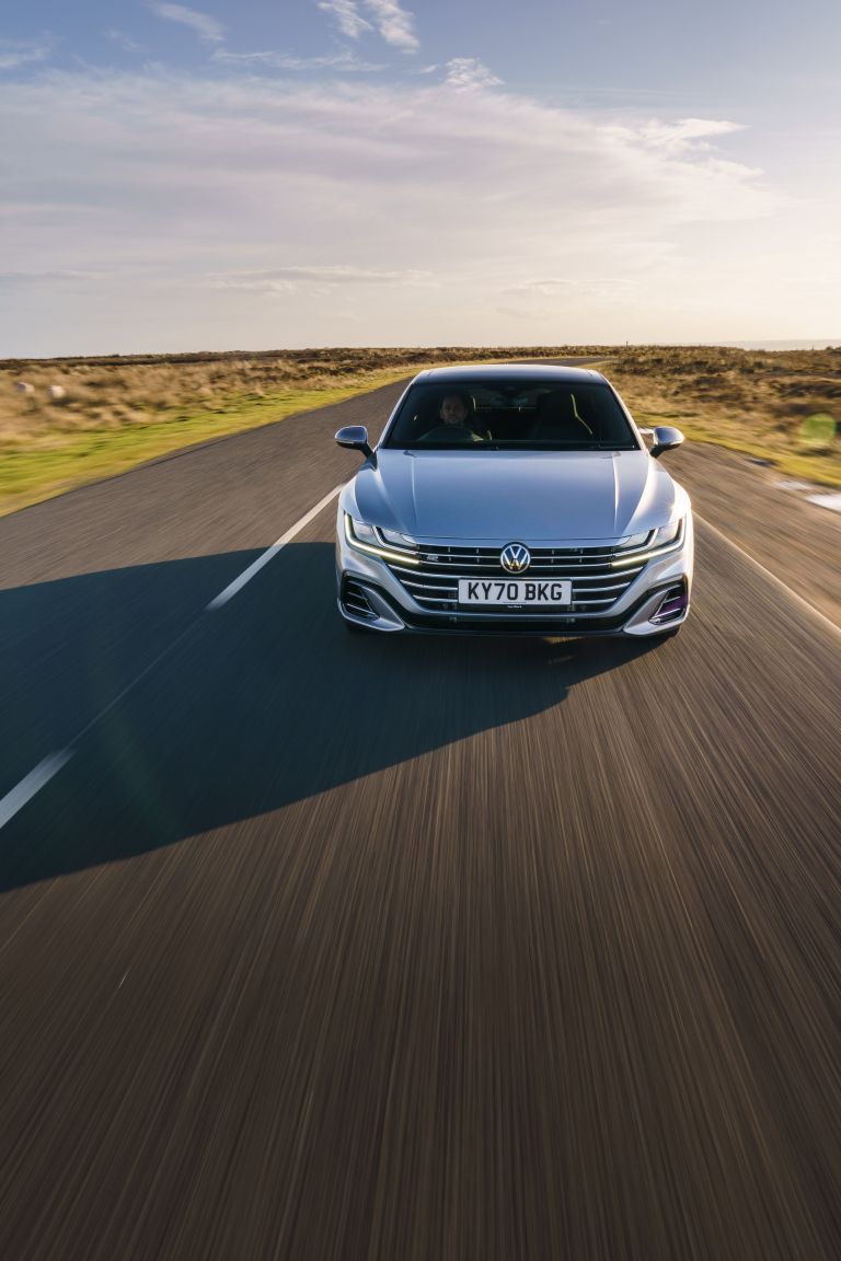Volkswagen Arteon version quality free high resolution car image, picture and photo