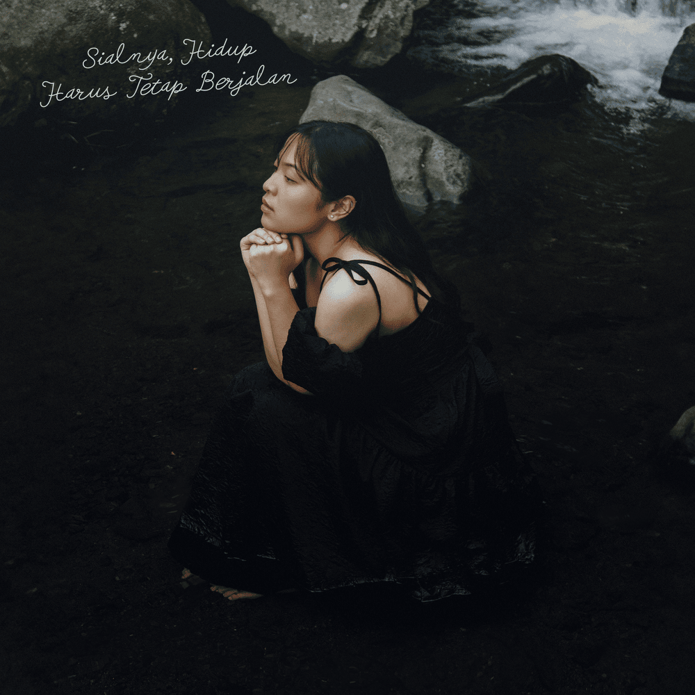 Who produced “Berlari” by Bernadya?