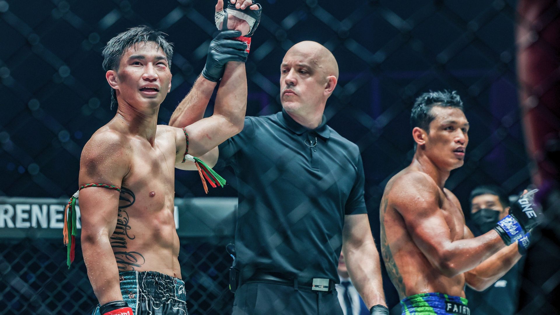 ONE 167: Tawanchai edges Nattawut to cling on to featherweight Muay Thai crown Sports Blog