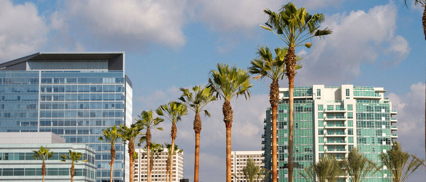 Download Irvine California's Impressive Architectural Buildings Wallpaper