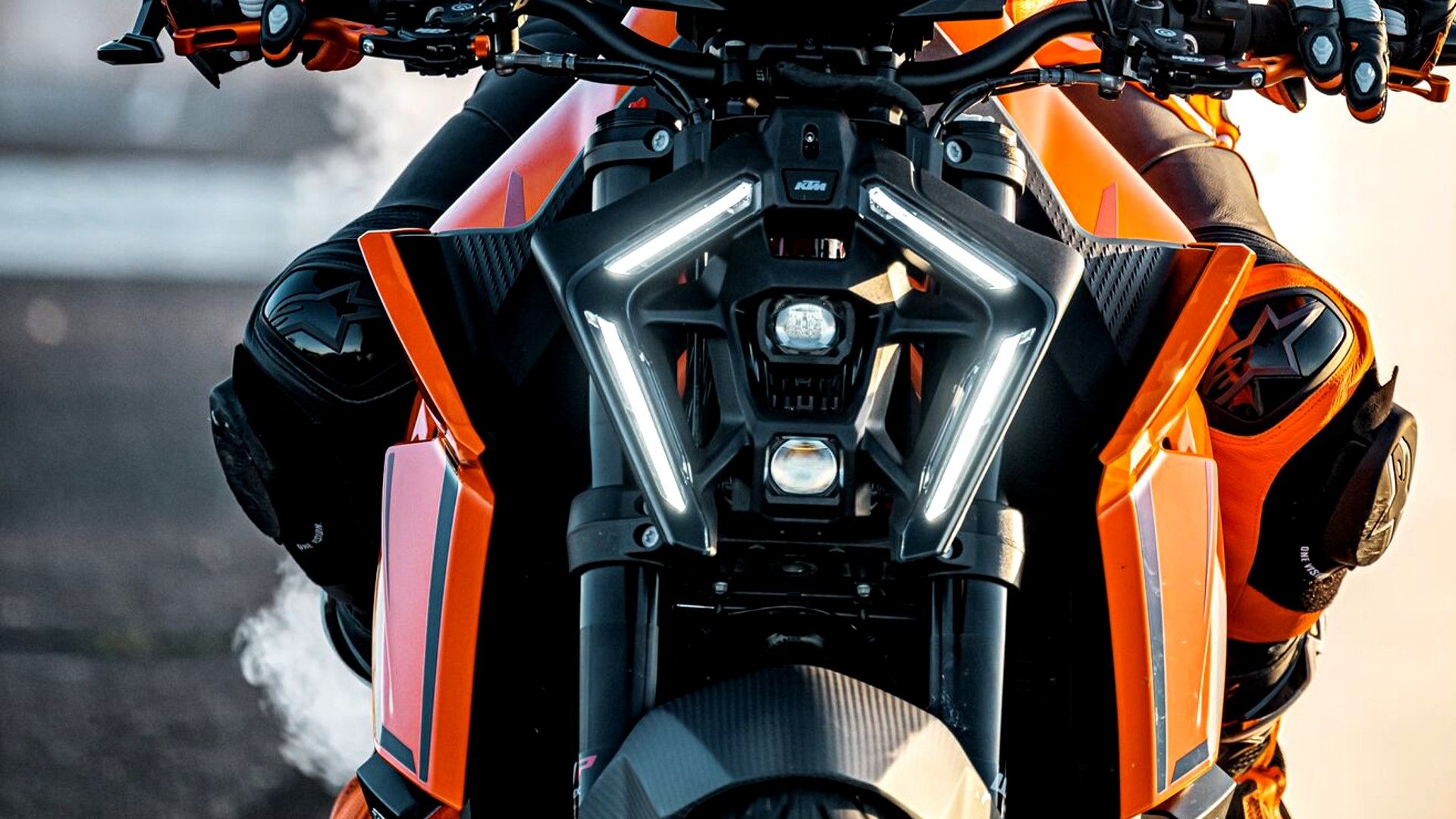 SPIED: KTM Readies 1390 SMT To Worry The BMW S 1000 XR