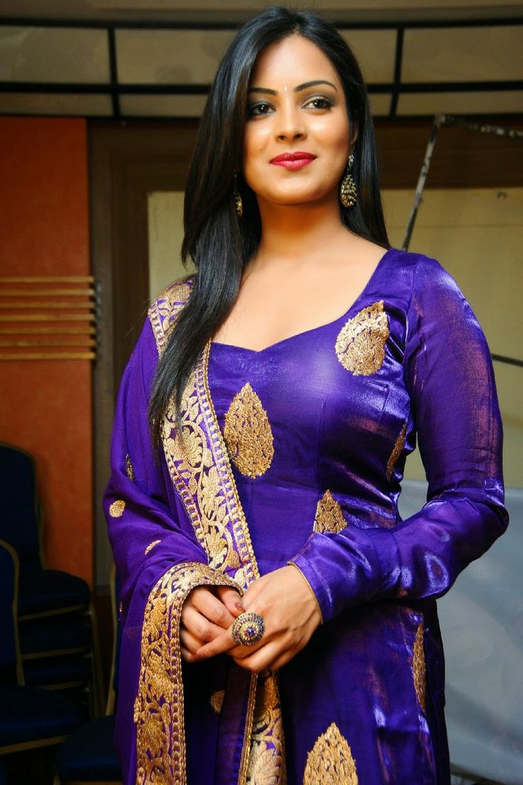 SOUTH INDIAN DRESS CHURIDAR AND TOP IN VIOLET COLOR MODEL ACTRESS AKANKSHA LARGE HD PHOTOS DOWNLOAD