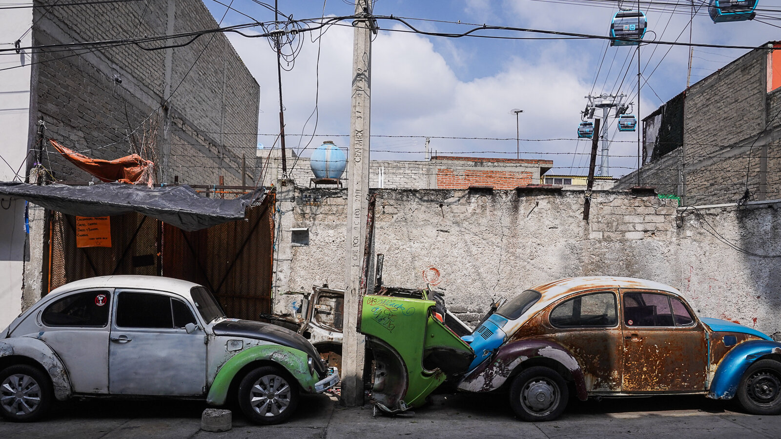 In This Mexican Neighborhood, Locals Say ¡Viva el Beetle!
