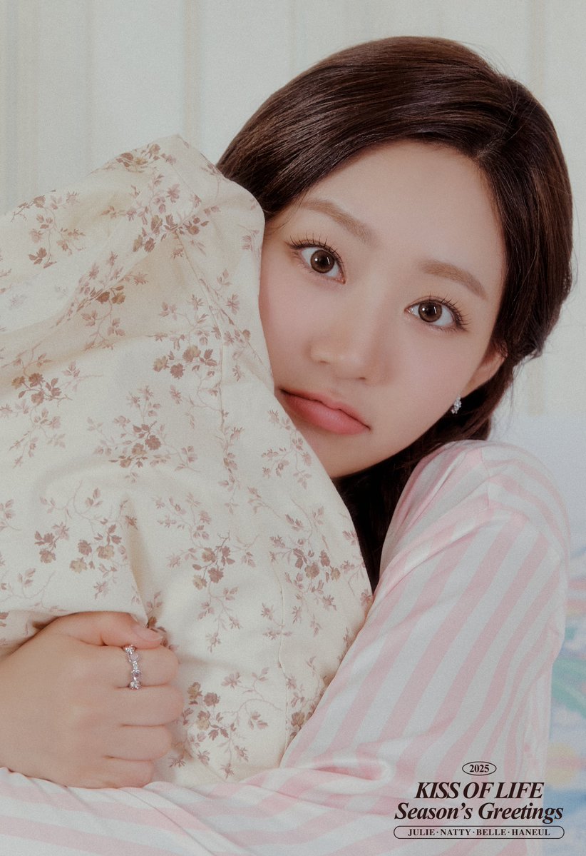 KISS OF LIFE Season's Greetings (Solo Concept Photo)