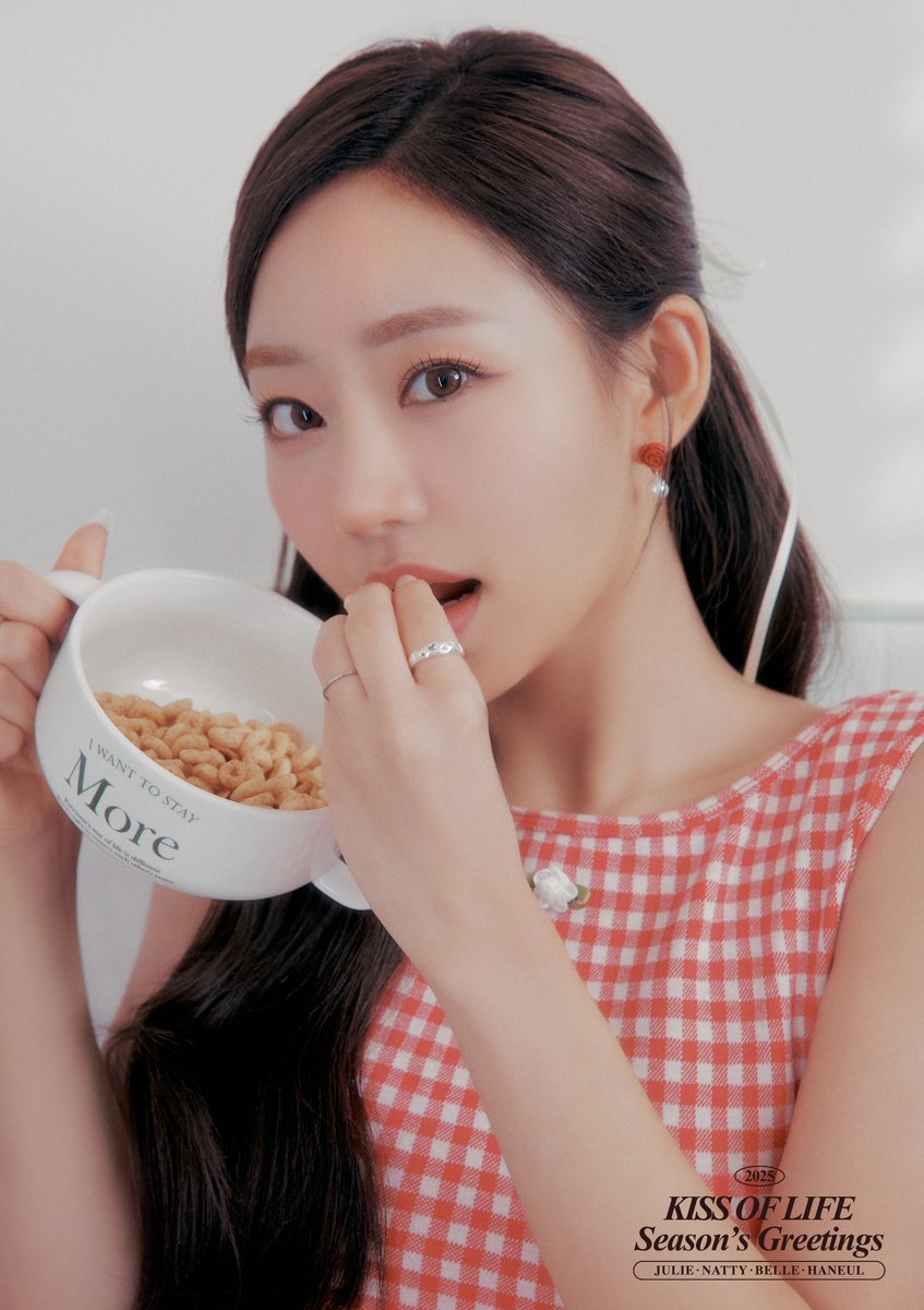 KISS OF LIFE Season's Greetings (Solo Concept Photo)