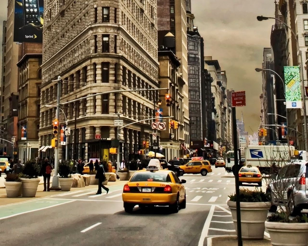 Download wallpaper 1280x1024 usa, manhattan, street, traffic standard 5:4 HD background