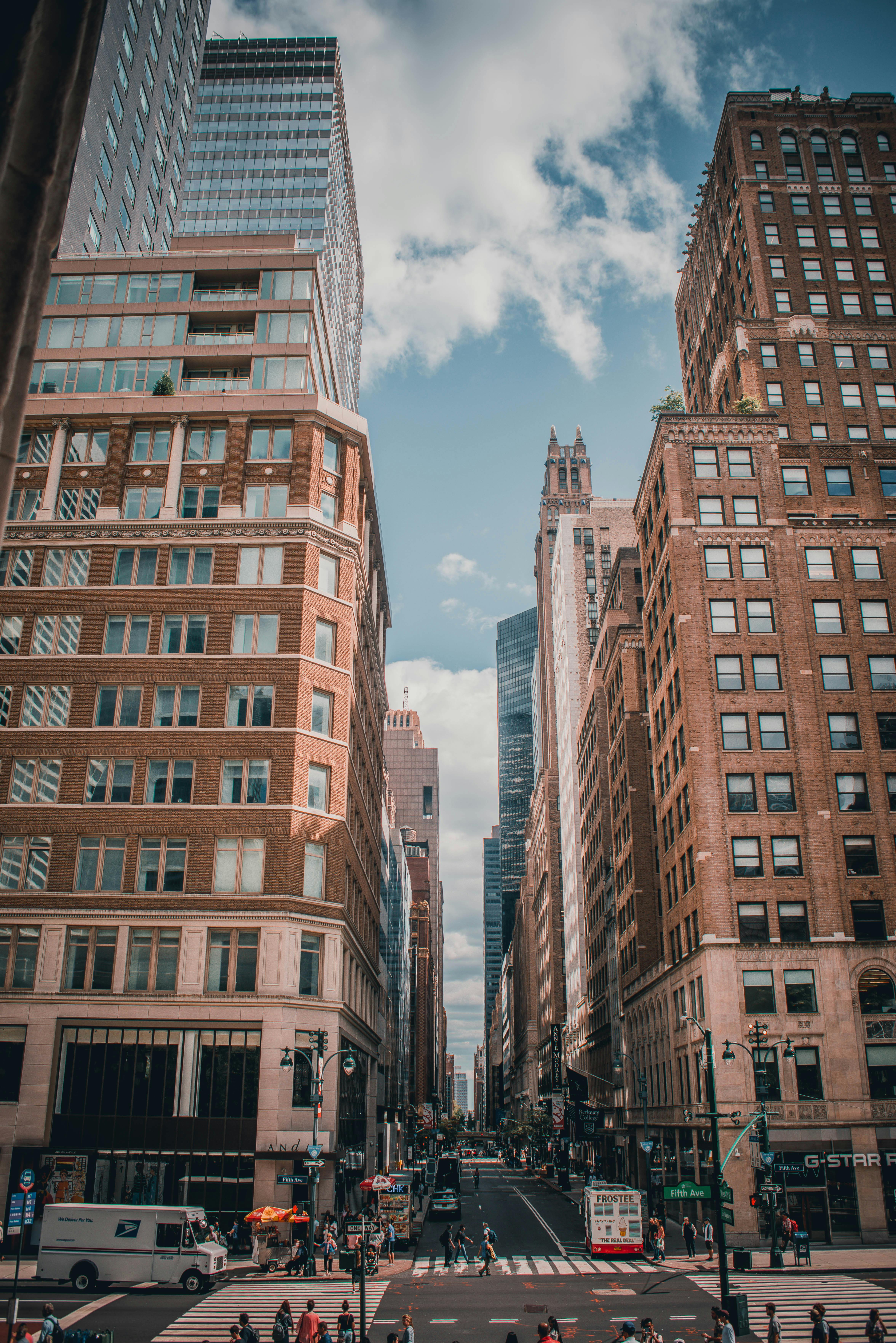 The Manhattan Street in New York City · Free