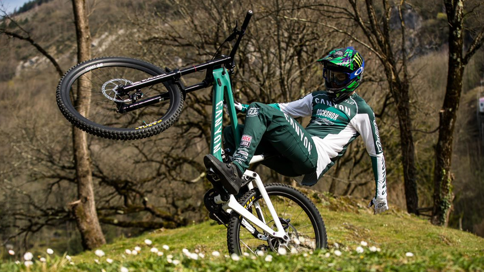 Canyon Releases Limited Edition Troy Lee Designs Sender CFR