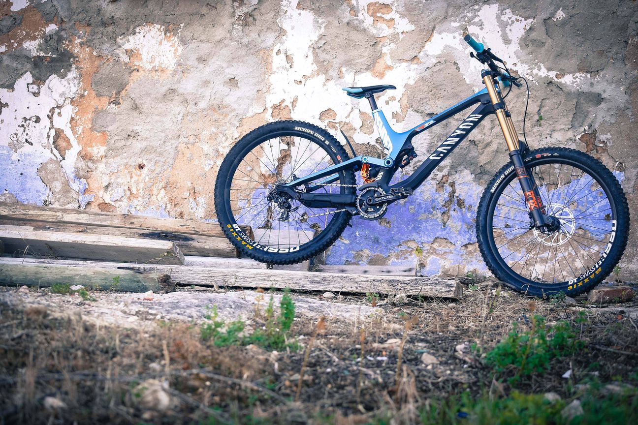 Is this the first picture of Canyon's downhill