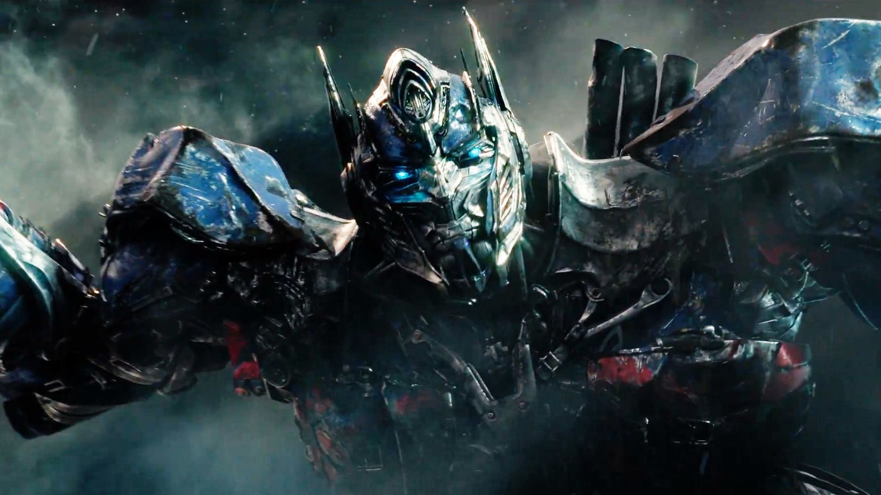 The New 'Transformers' Is the Best Way to Enjoy a 'Transformers' Movie