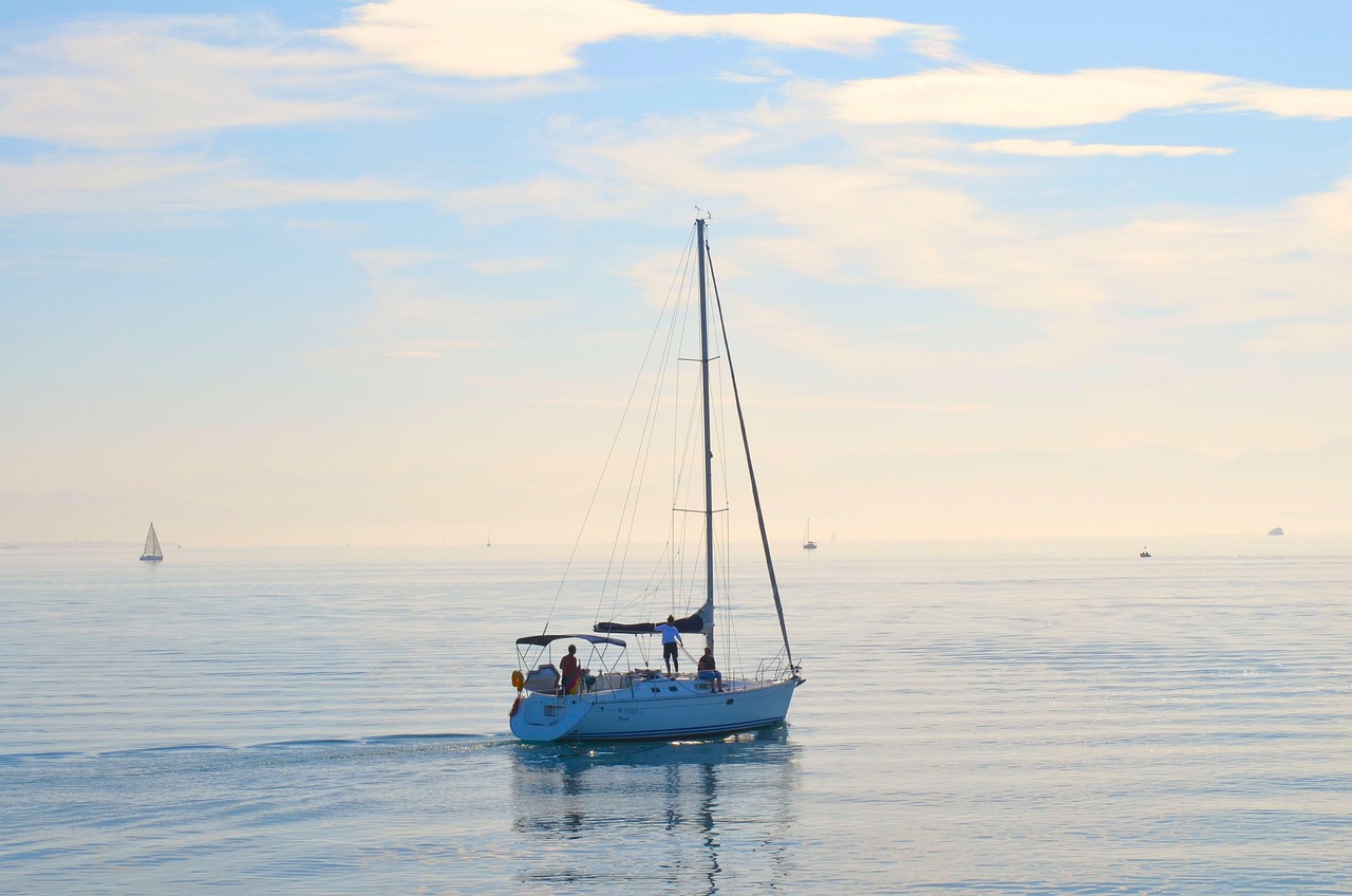Free Sailboat & Boat Image