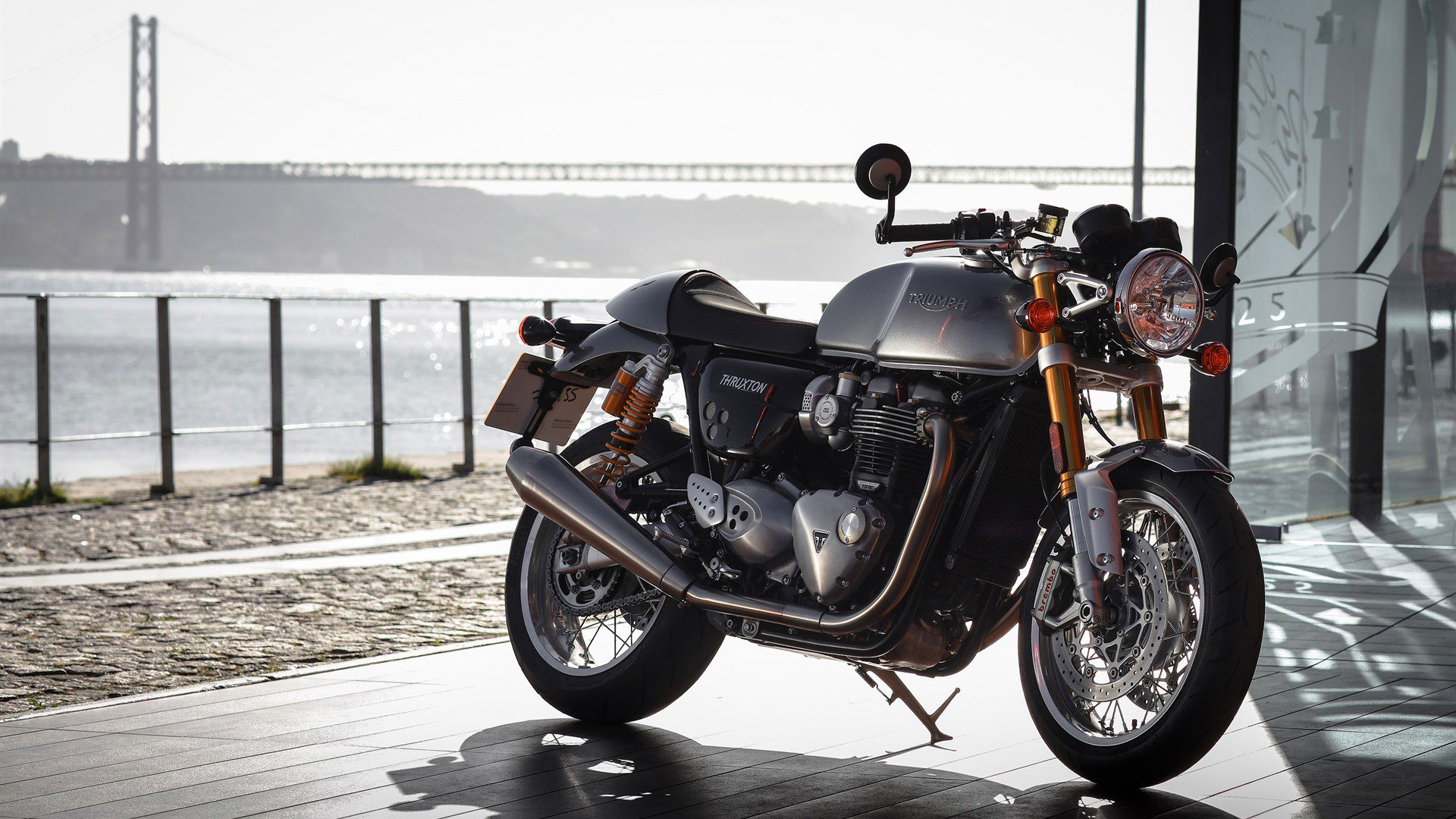 Triumph Thruxton R Wallpaper