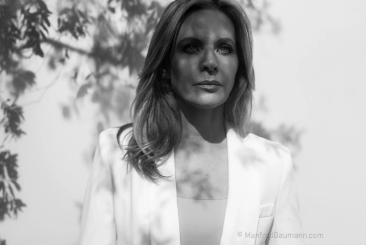 Disney Actress Jessalyn Gilsig Big Shot - Behance