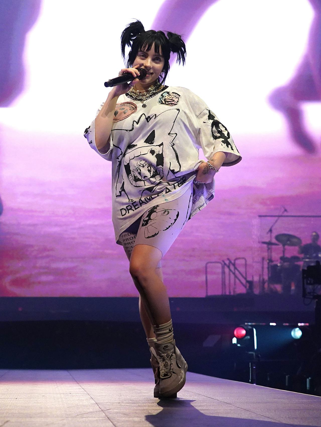 Pics From Billie Eilish's 2022 'Happier Than Ever' Tour