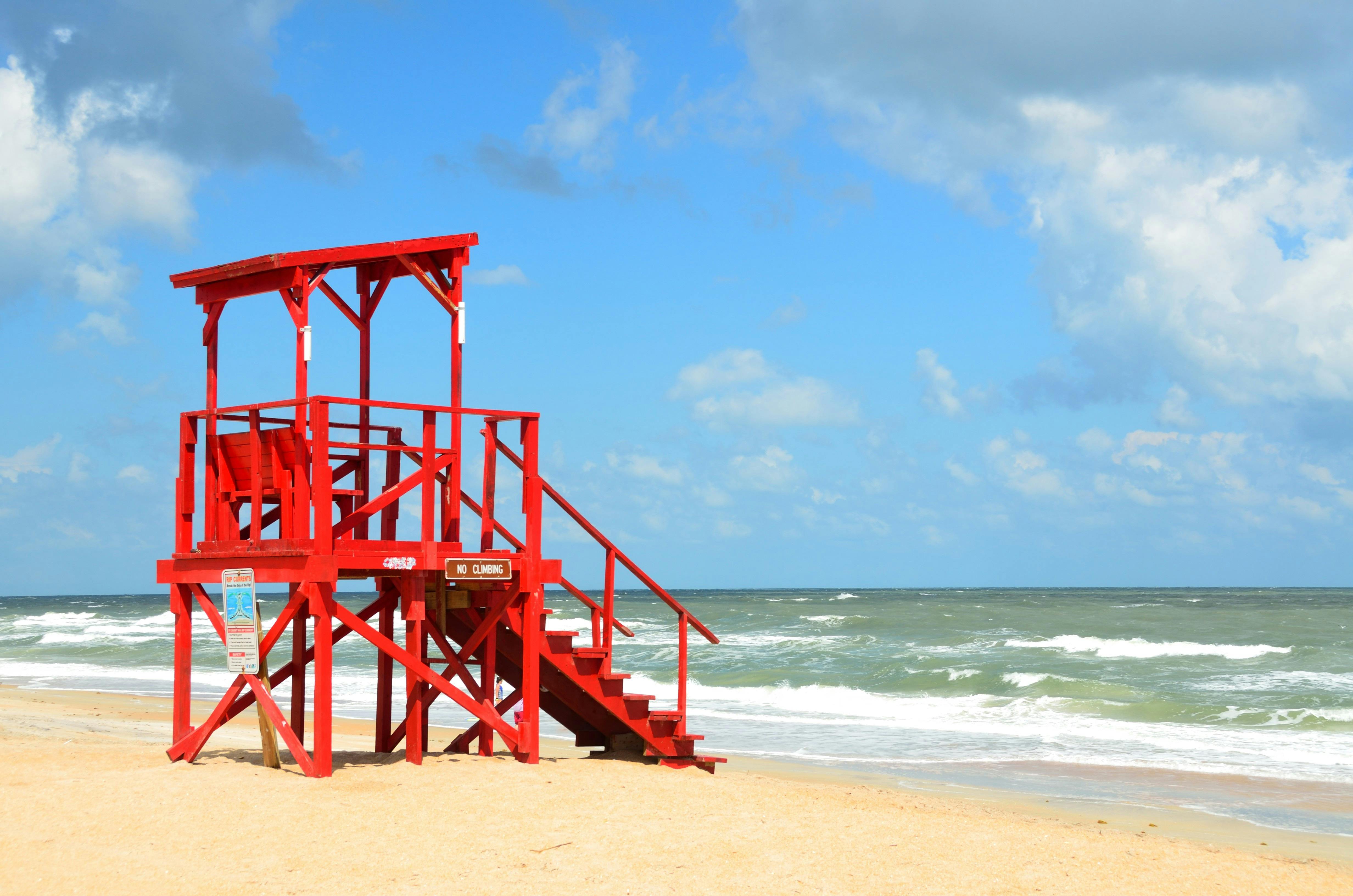 Lifeguard Post at the Beach · Free