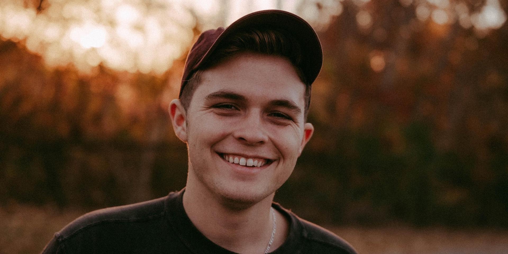 Josiah Queen. Air1 Worship Music