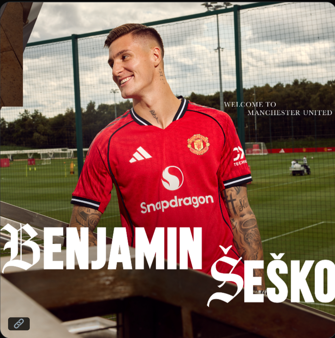 First Official Image, Benjamin Šeško is a Red