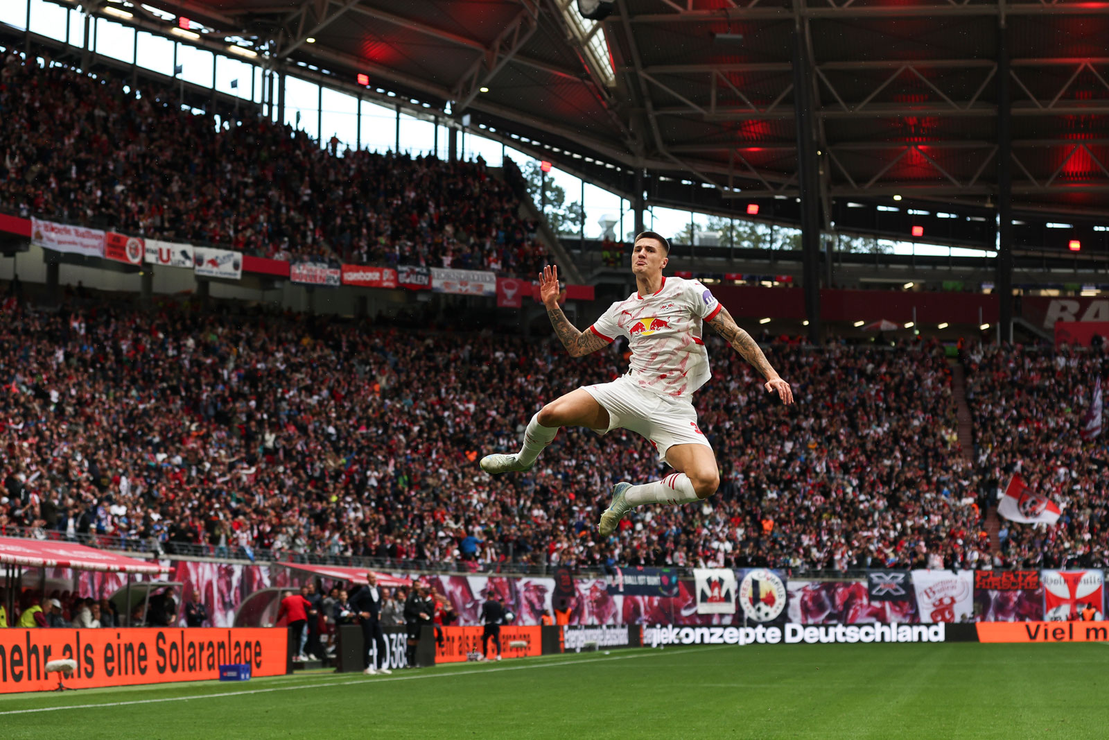 Benjamin Šeško unstoppable: This is the best feeling!