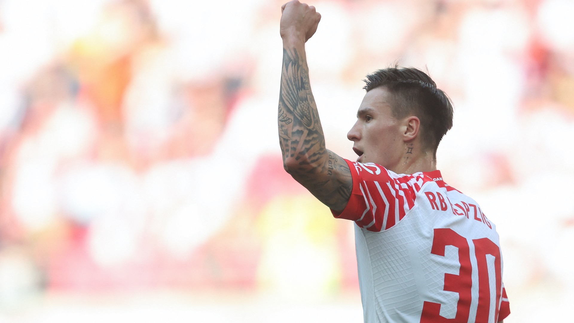 Man Utd, PSG Transfer Target Can Become One of World's 'Best Strikers'