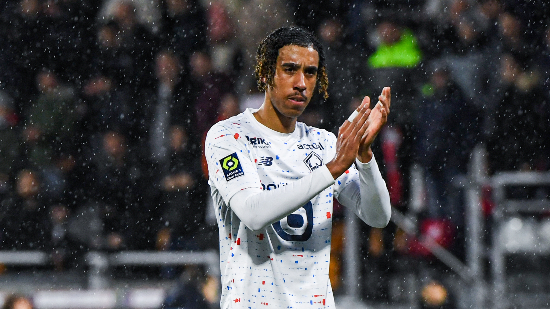 Former Manchester United defender advises Leny Yoro to choose Red Devils over Real Madrid. DAZN News US
