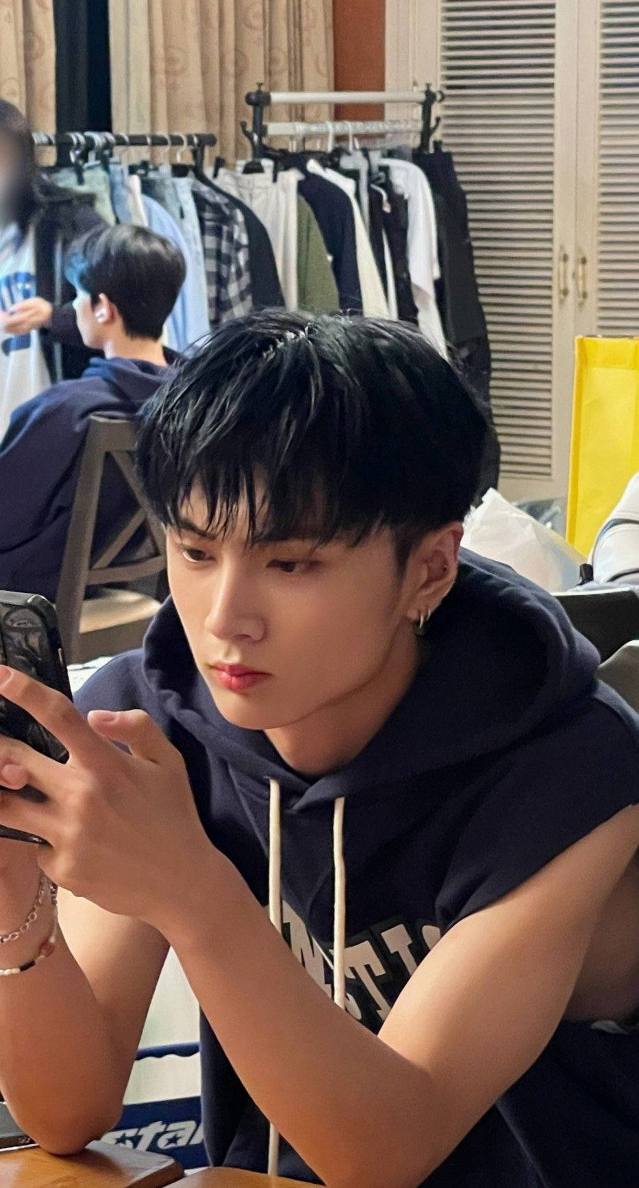 Download Enhypen Jay On Phone Wallpaper